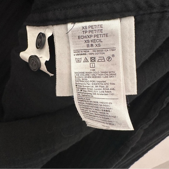 GAP Black Casual Button Down Shirt Relaxed Fit - Picture 12 of 12